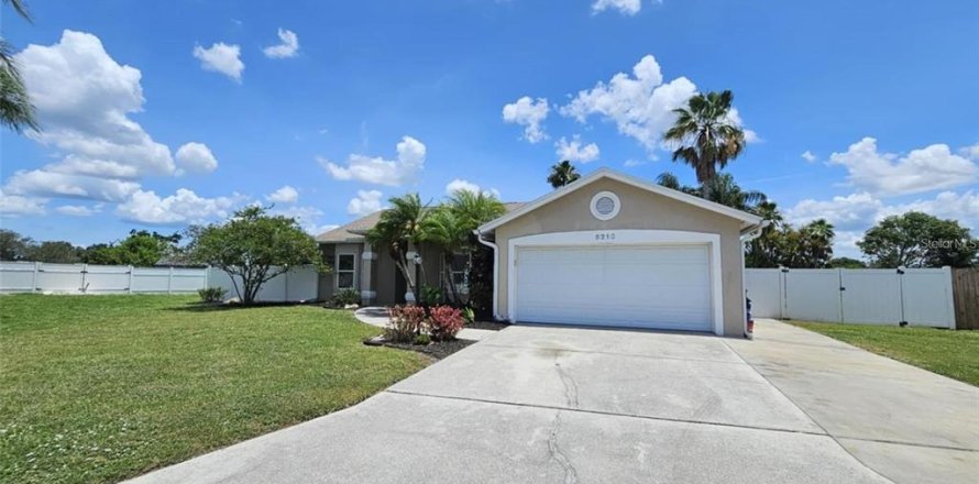 Casa en Palmetto, Florida 4 dormitorios, 173.54 m2 № 2104720