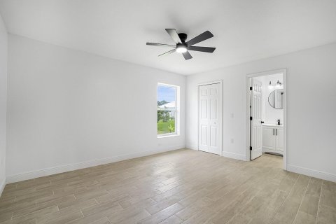 House in Sebastian, Florida 3 bedrooms, 132.57 sq.m. № 2088098 - photo 26