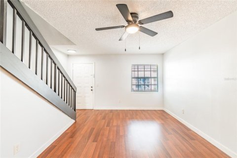 Condo in Tampa, Florida, 2 bedrooms  № 2225016 - photo 14