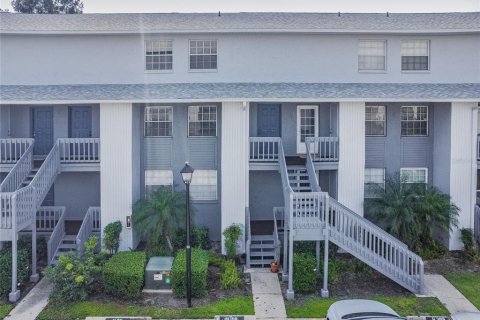 Condo in Tampa, Florida, 2 bedrooms  № 2225016 - photo 2
