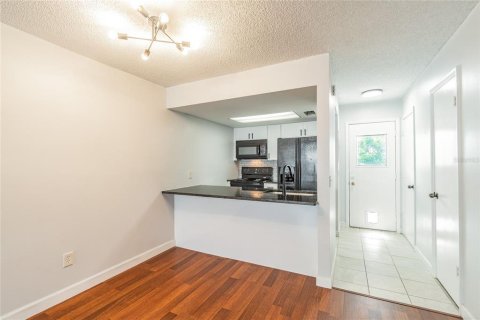 Condo in Tampa, Florida, 2 bedrooms  № 2225016 - photo 6