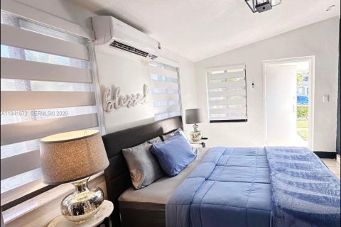 Casa en venta en Miami, Florida, 4 dormitorios, 103.31 m2 № 2000763 - foto 23