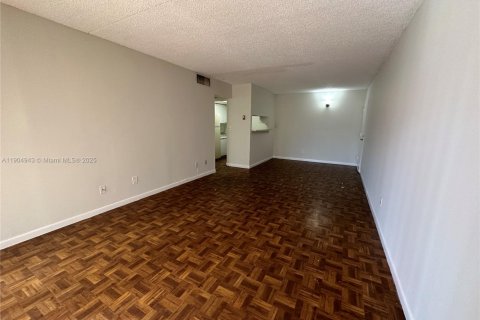 Copropriété à vendre à Hollywood, Floride: 1 chambre, 60.39 m2 № 1956086 - photo 3