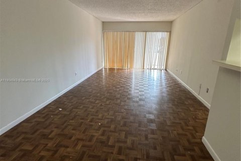 Copropriété à vendre à Hollywood, Floride: 1 chambre, 60.39 m2 № 1956086 - photo 8