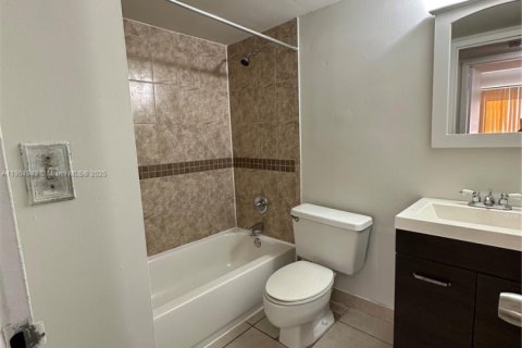 Copropriété à vendre à Hollywood, Floride: 1 chambre, 60.39 m2 № 1956086 - photo 13