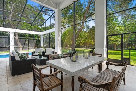 House in Pinecrest, Florida 7 bedrooms, 559.55 sq.m. № 1947781 - photo 24