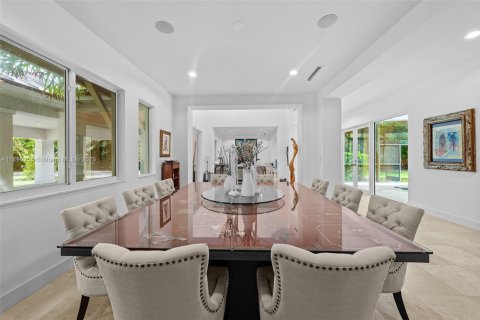House in Pinecrest, Florida 7 bedrooms, 559.55 sq.m. № 1947781 - photo 13