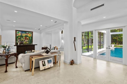 House in Pinecrest, Florida 7 bedrooms, 559.55 sq.m. № 1947781 - photo 10