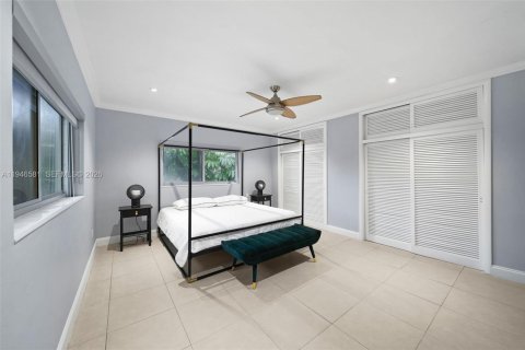 Снять в аренду виллу или дом в Бей-Харбор-Айлендс, Флорида 3 спальни, 141.68м2, № 2003458 - фото 11