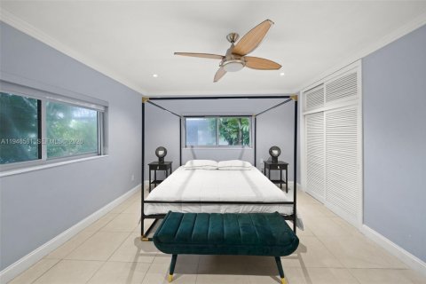 Снять в аренду виллу или дом в Бей-Харбор-Айлендс, Флорида 3 спальни, 141.68м2, № 2003458 - фото 10