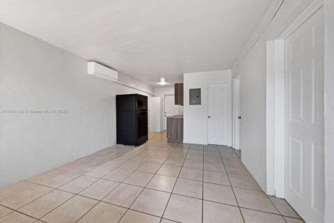 Apartamento en alquiler en Fort Lauderdale, Florida, 2 dormitorios, 69.68 m2 № 1945904 - foto 6