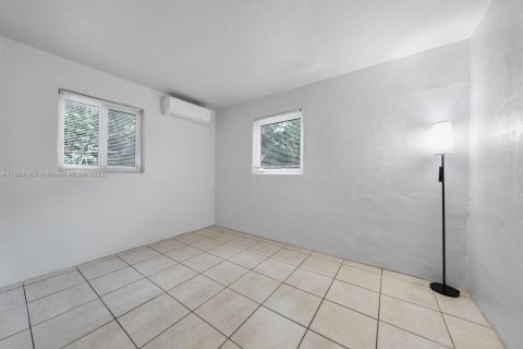 Apartamento en alquiler en Fort Lauderdale, Florida, 2 dormitorios, 69.68 m2 № 1945904 - foto 10