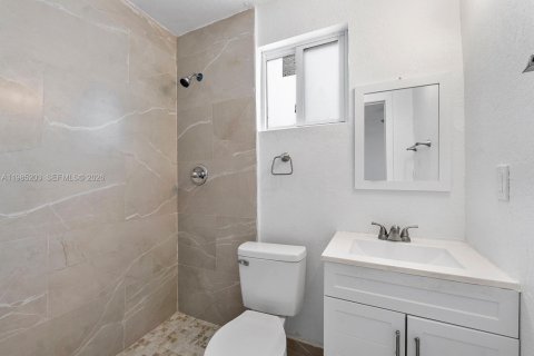 Снять в аренду коммерческую недвижимость в Санрайз, Флорида 1 спальня, 153.29м2, № 2050904 - фото 8