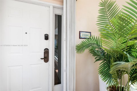 Снять в аренду кондоминиум в Майами-Бич, Флорида 2 спальни, 174.19м2, № 1958972 - фото 26