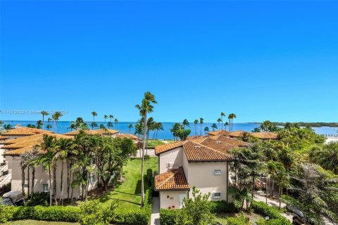 Снять в аренду кондоминиум в Майами-Бич, Флорида 2 спальни, 174.19м2, № 1958972 - фото 30