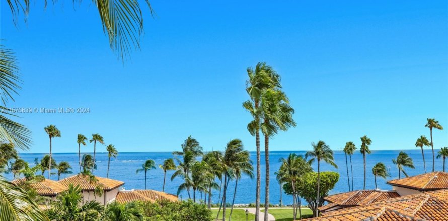 Кондоминиум с 2 спальнями в Майами-Бич, Флорида № 1958972