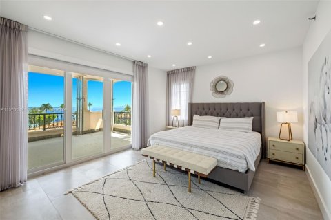 Снять в аренду кондоминиум в Майами-Бич, Флорида 2 спальни, 174.19м2, № 1958972 - фото 18