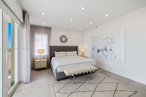 Снять в аренду кондоминиум в Майами-Бич, Флорида 2 спальни, 174.19м2, № 1958972 - фото 19