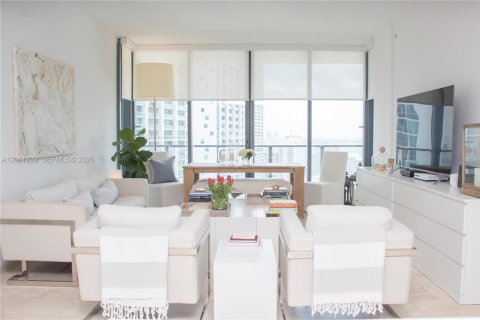 Condo in Miami, Florida, 2 bedrooms  № 2076665