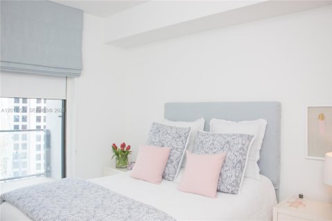 Condo in Miami, Florida, 2 bedrooms  № 2076665 - photo 23