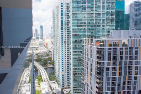 Condo in Miami, Florida, 2 bedrooms  № 2076665 - photo 20