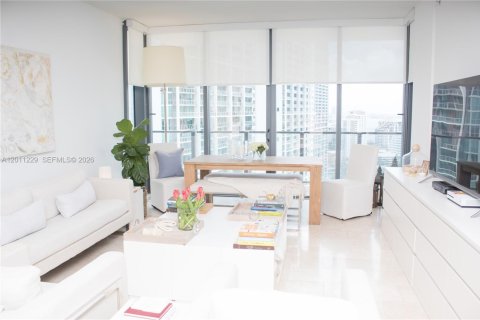 Condo in Miami, Florida, 2 bedrooms  № 2076665 - photo 11