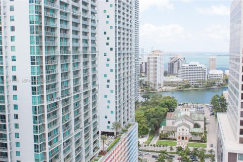 Condo in Miami, Florida, 2 bedrooms  № 2076665 - photo 8
