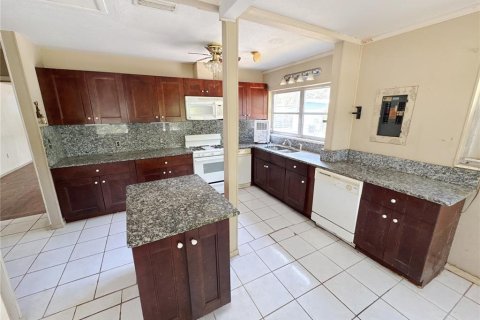 Casa en venta en Sarasota, Florida, 3 dormitorios, 217.02 m2 № 2113684 - foto 4