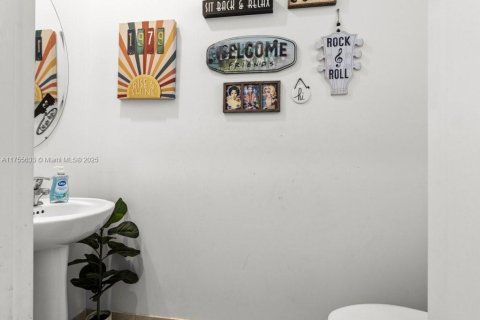 Touwnhouse à vendre à Homestead, Floride: 3 chambres, 140.65 m2 № 1957560 - photo 12