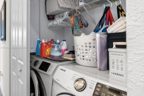 Touwnhouse à vendre à Homestead, Floride: 3 chambres, 140.65 m2 № 1957560 - photo 13