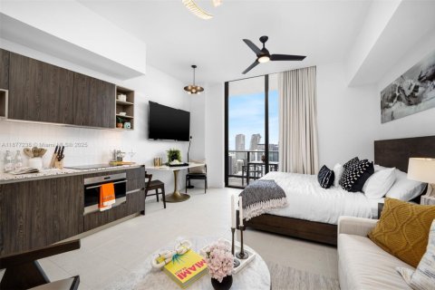 Condo in Miami, Florida  № 1923934 - photo 1