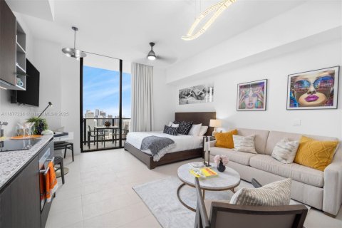 Condo in Miami, Florida  № 1923934 - photo 11