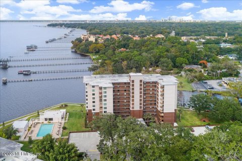 Condo in Jacksonville, Florida, 3 bedrooms  № 855238 - photo 1