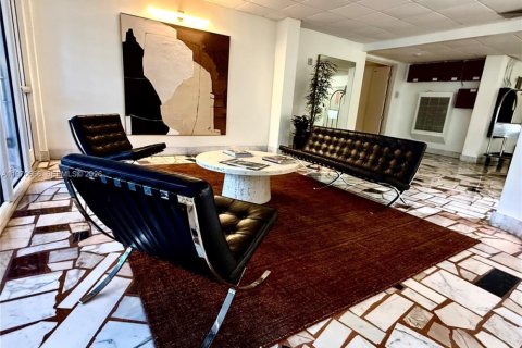 Copropriété à vendre à North Miami, Floride: 2 chambres, 110.37 m2 № 2032547 - photo 24