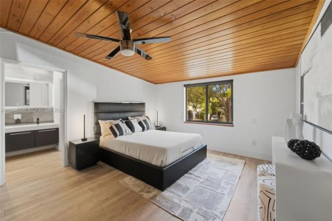 Townhouse in Miami, Florida 3 bedrooms, 168.71 sq.m. № 2011982 - photo 15