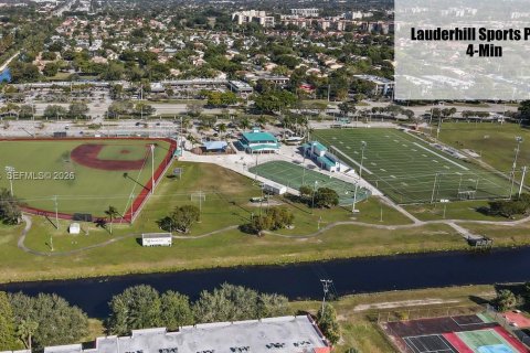 Townhouse in Sunrise, Florida 3 bedrooms, 119.01 sq.m. № 2007503 - photo 24