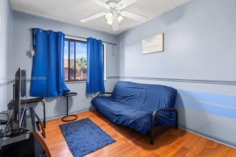 Townhouse in Sunrise, Florida 3 bedrooms, 119.01 sq.m. № 2007503 - photo 13