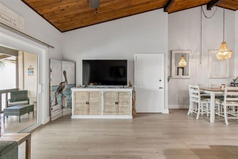 Condominio en alquiler en Treasure Island, Florida, 1 dormitorio, 72.93 m2 № 2156496 - foto 15
