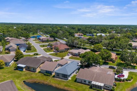 House in Weeki Wachee, Florida 2 bedrooms, 122.82 sq.m. № 1747241 - photo 27