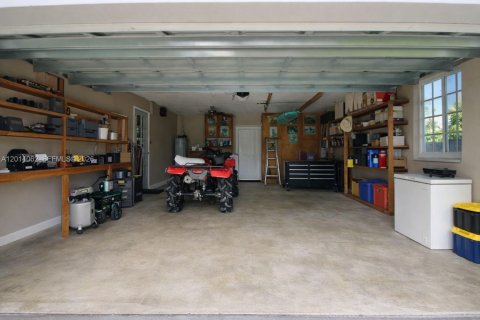 Villa ou maison à louer à Homestead, Floride: 3 chambres, 160.07 m2 № 2076063 - photo 18