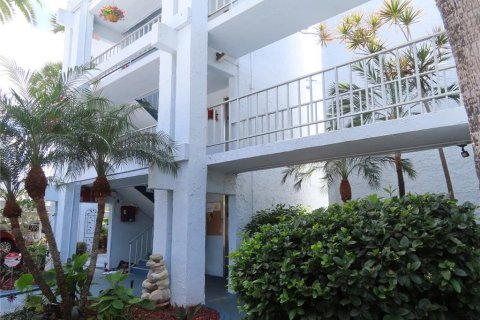 Condominio en venta en Largo, Florida, 2 dormitorios, 141.21 m2 № 2214572 - foto 2