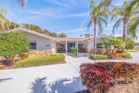 House in Tierra Verde, Florida 3 bedrooms, 217.67 sq.m. № 1416061 - photo 5