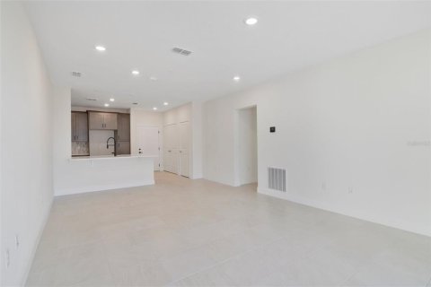 Condo in Orlando, Florida, 2 bedrooms  № 1856283 - photo 8