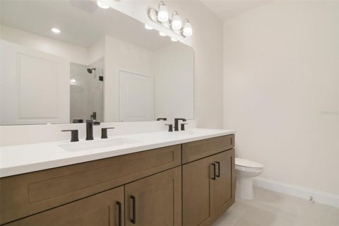 Condo in Orlando, Florida, 2 bedrooms  № 1856283 - photo 12