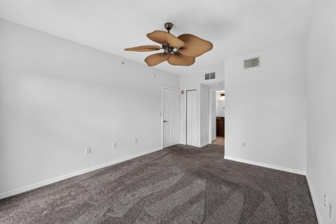 Condo in Palm Beach Gardens, Florida, 2 bedrooms  № 2384922 - photo 15