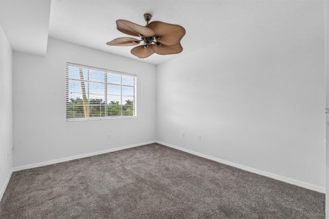 Condo in Palm Beach Gardens, Florida, 2 bedrooms  № 2384922 - photo 26