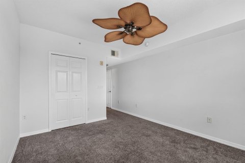 Condo in Palm Beach Gardens, Florida, 2 bedrooms  № 2384922 - photo 25