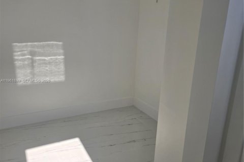 Villa ou maison à vendre à Lehigh Acres, Floride: 3 chambres № 2024675 - photo 8