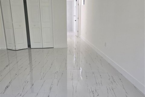 Villa ou maison à vendre à Lehigh Acres, Floride: 3 chambres № 2024675 - photo 7