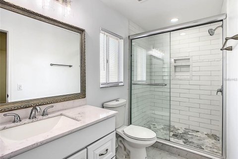 Casa en venta en Orlando, Florida, 5 dormitorios, 156.54 m2 № 1819246 - foto 4